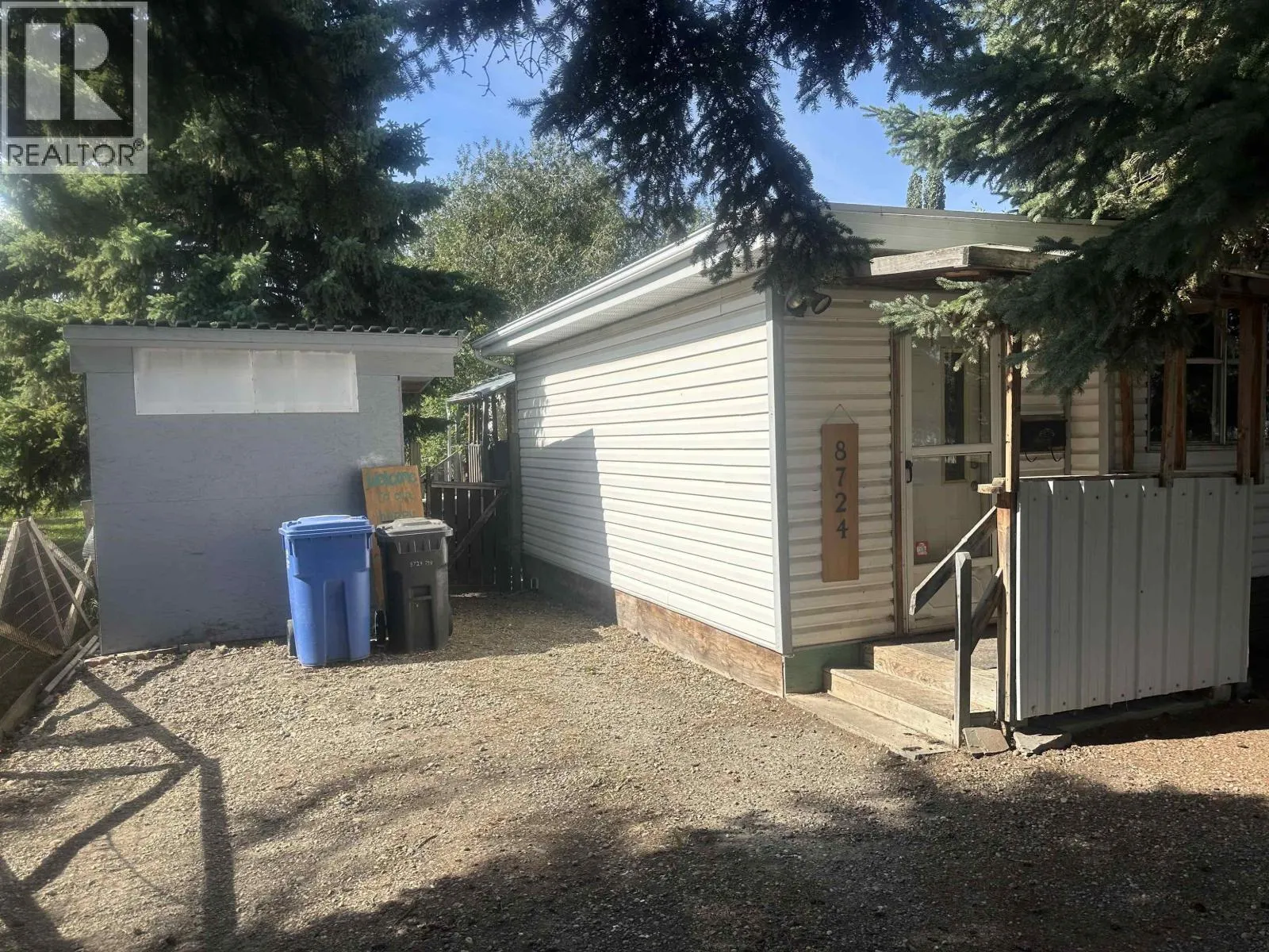 Manufactured Home/Mobile for rent: 8724 75 Street, Fort St. John, British Columbia V1J 2Y8