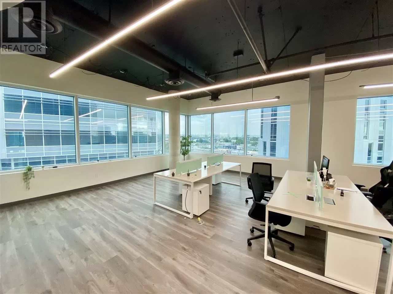 875 8477 Bridgeport Road, Richmond, British Columbia V6X 3C7