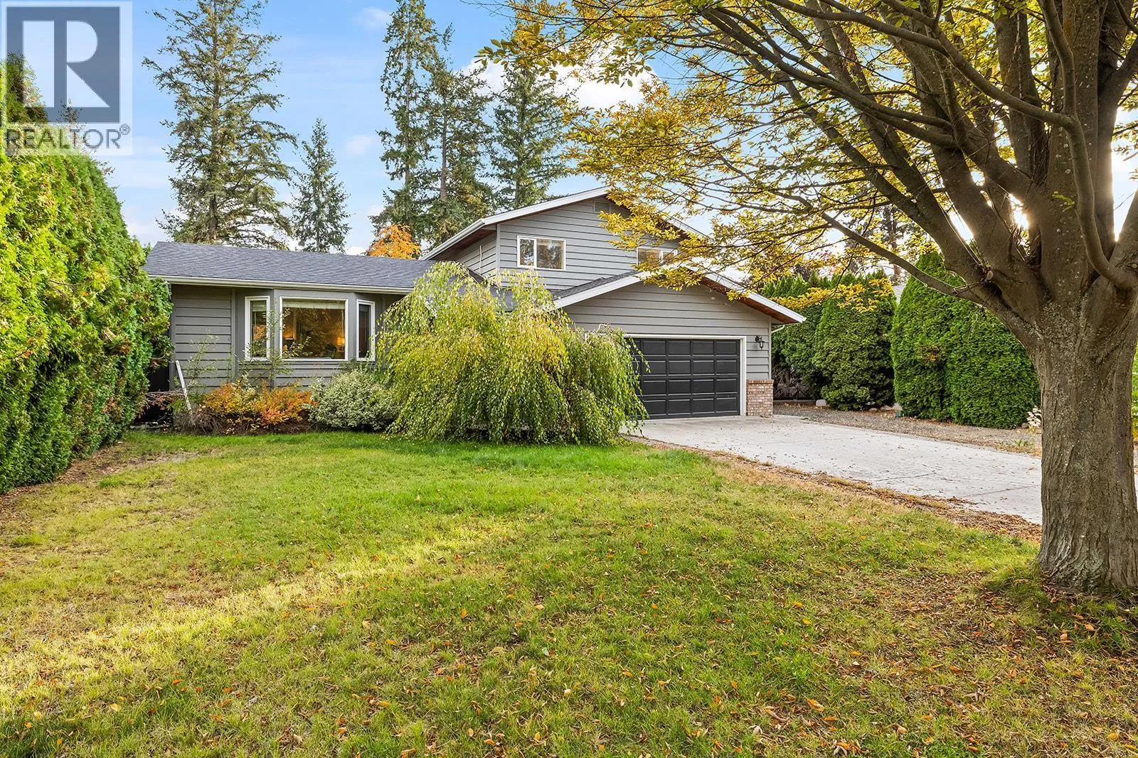 House for rent: 875 Coronado Crescent, Kelowna, British Columbia V1W 2K3