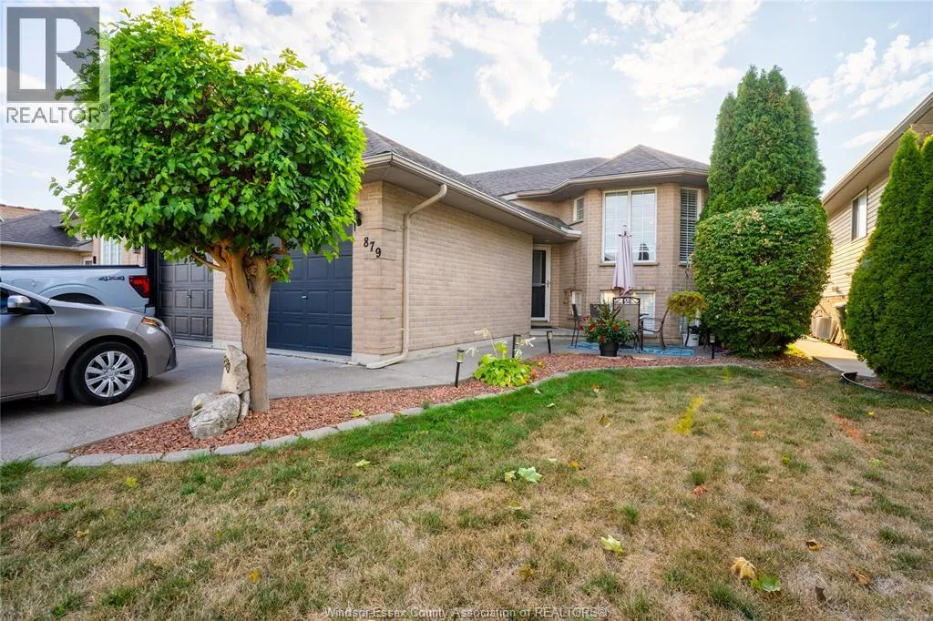 House for rent: 879 Michael, Tecumseh, Ontario N8N 5A3