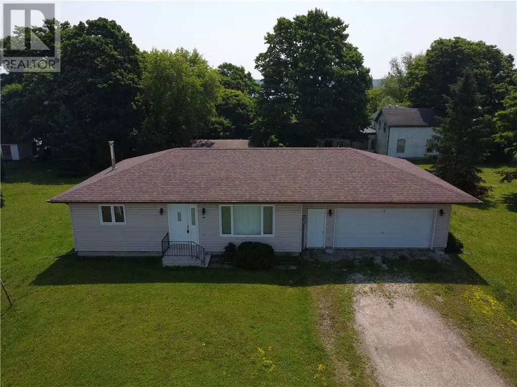 House for rent: 88 Arthur Street, Manitowaning, Ontario P0P 1N0