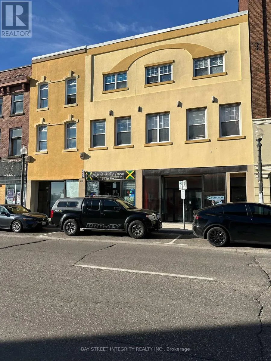 88 Colborne Street, Brantford, Ontario N3T 2G5