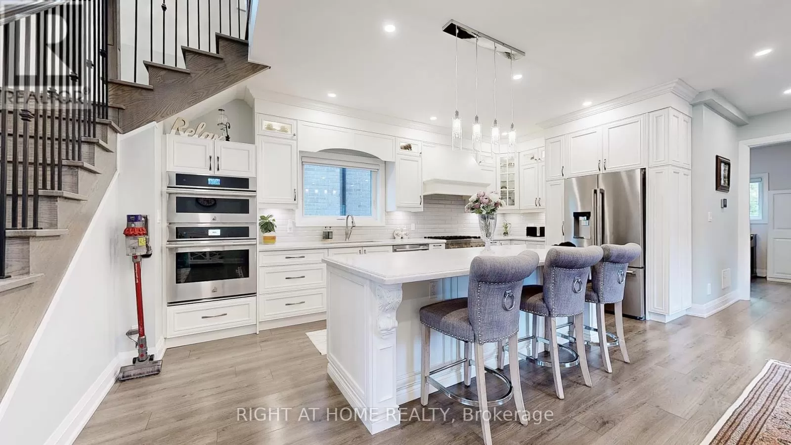 House for rent: 88 Glentworth Road, Toronto, Ontario M2J 2E8