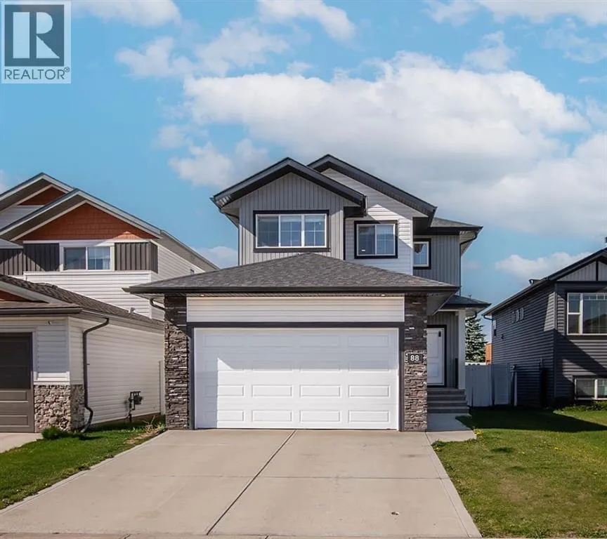 House for rent: 88 Henderson Crescent, Penhold, Alberta T0M 1R0