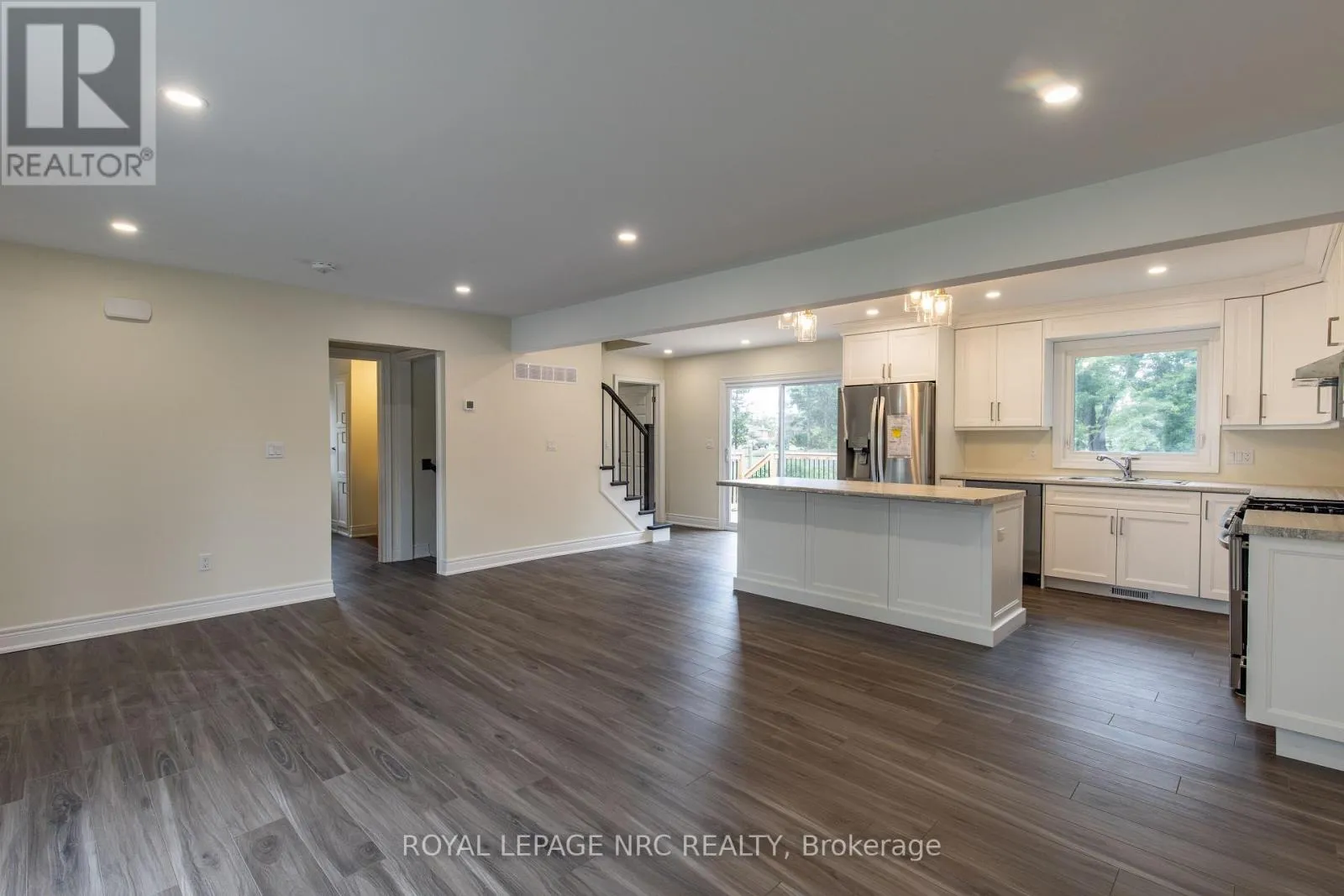 House for rent: 88 Merritt Parkway N, Port Colborne, Ontario L3K 3Y1