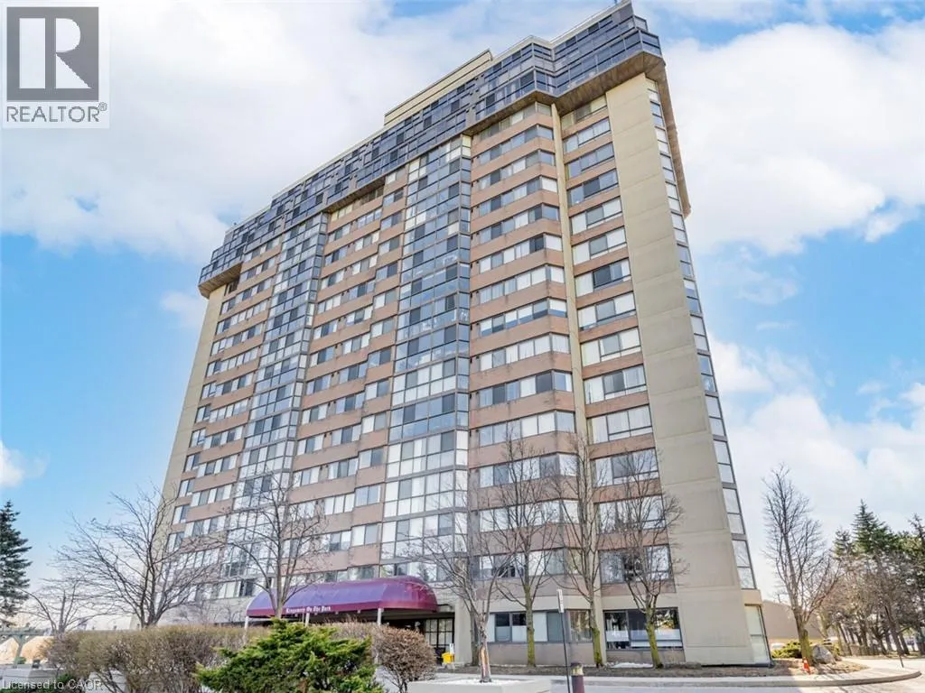 Apartment for rent: 880 Dundas Street W Unit# Uph7, Mississauga, Ontario L5C 4H3