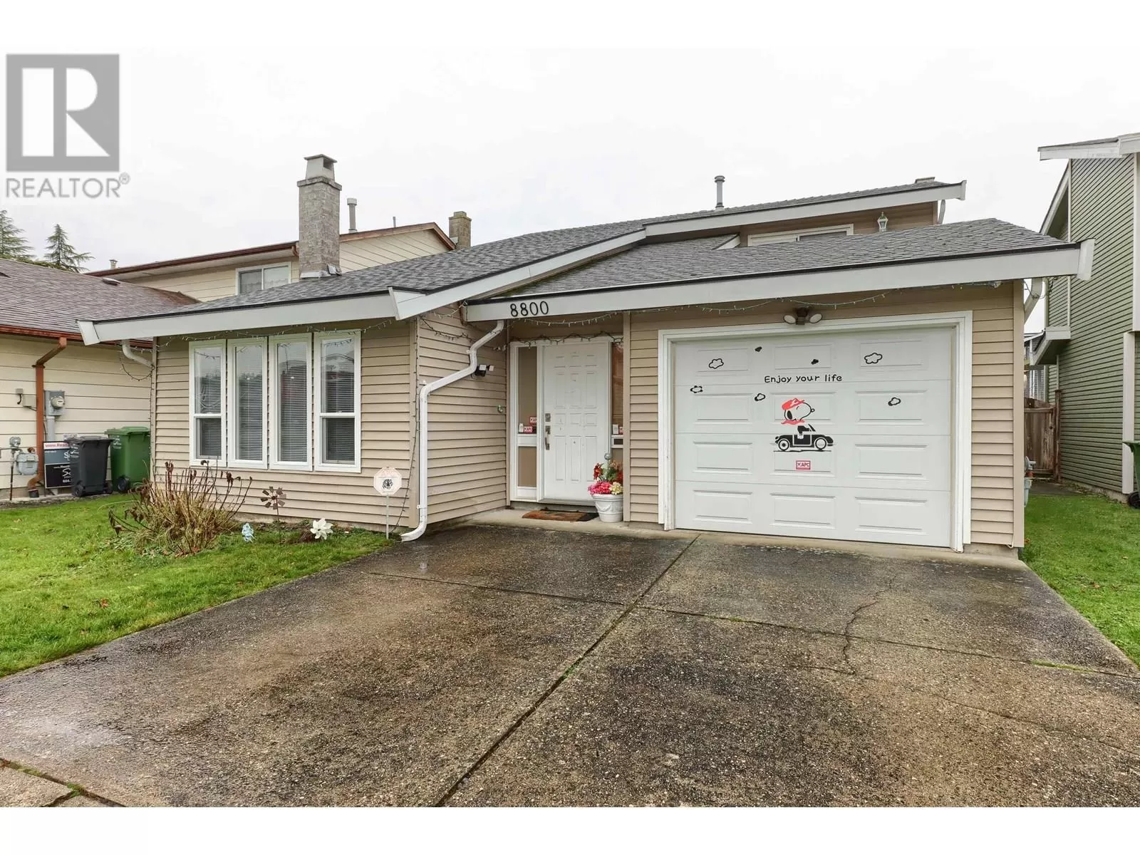 House for rent: 8800 Ashby Place, Richmond, British Columbia V6Y 2Z9