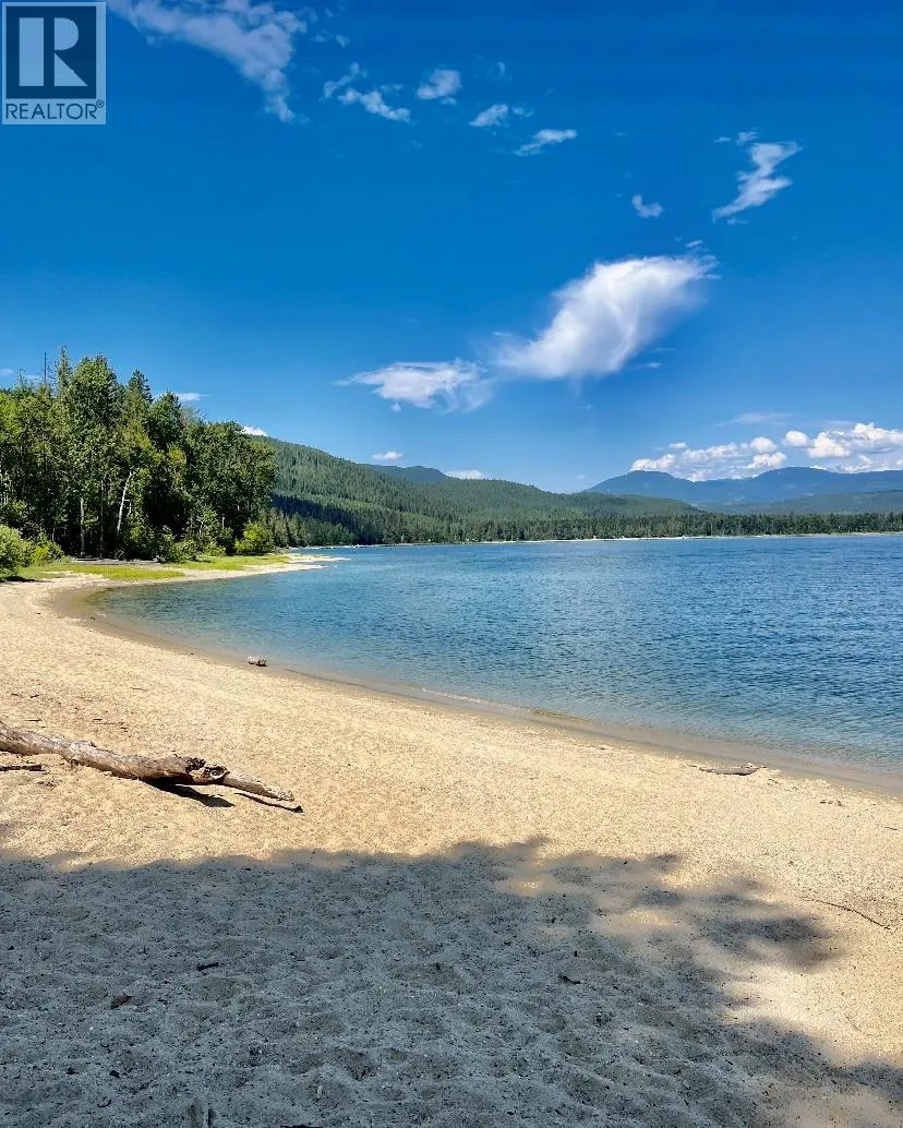 House for rent: 8800 Seymour Arm Main Road Unit# 21, Seymour Arm, British Columbia V0E 1M0