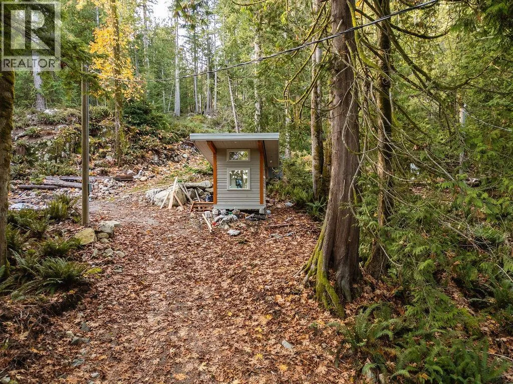 883 West Bay Road, Gambier Island, British Columbia V0N 1V0