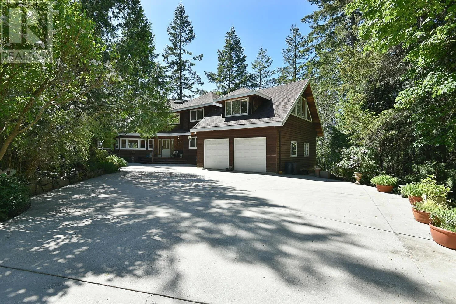 House for rent: 8852 Redrooffs Road, Halfmoon Bay, British Columbia V7Z 1B2