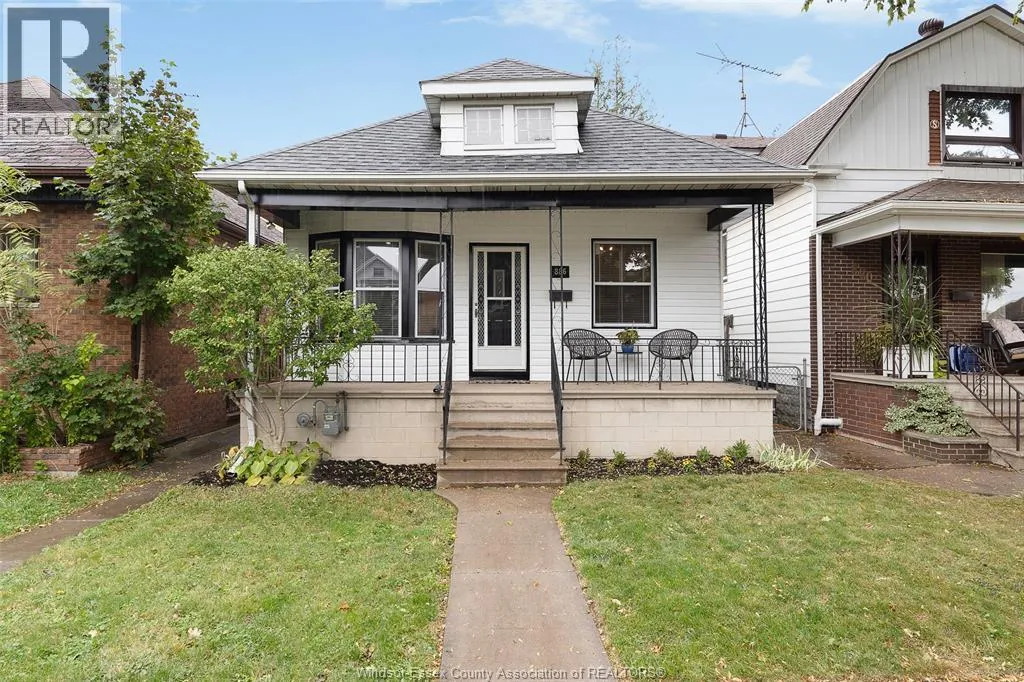 House for rent: 886 Gladstone Avenue, Windsor, Ontario N9A 2R4