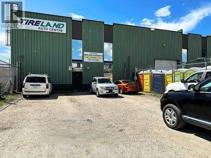 Other for rent: 8860 Jim Bailey Crescent Unit# 7, Kelowna, British Columbia V4V 2L7