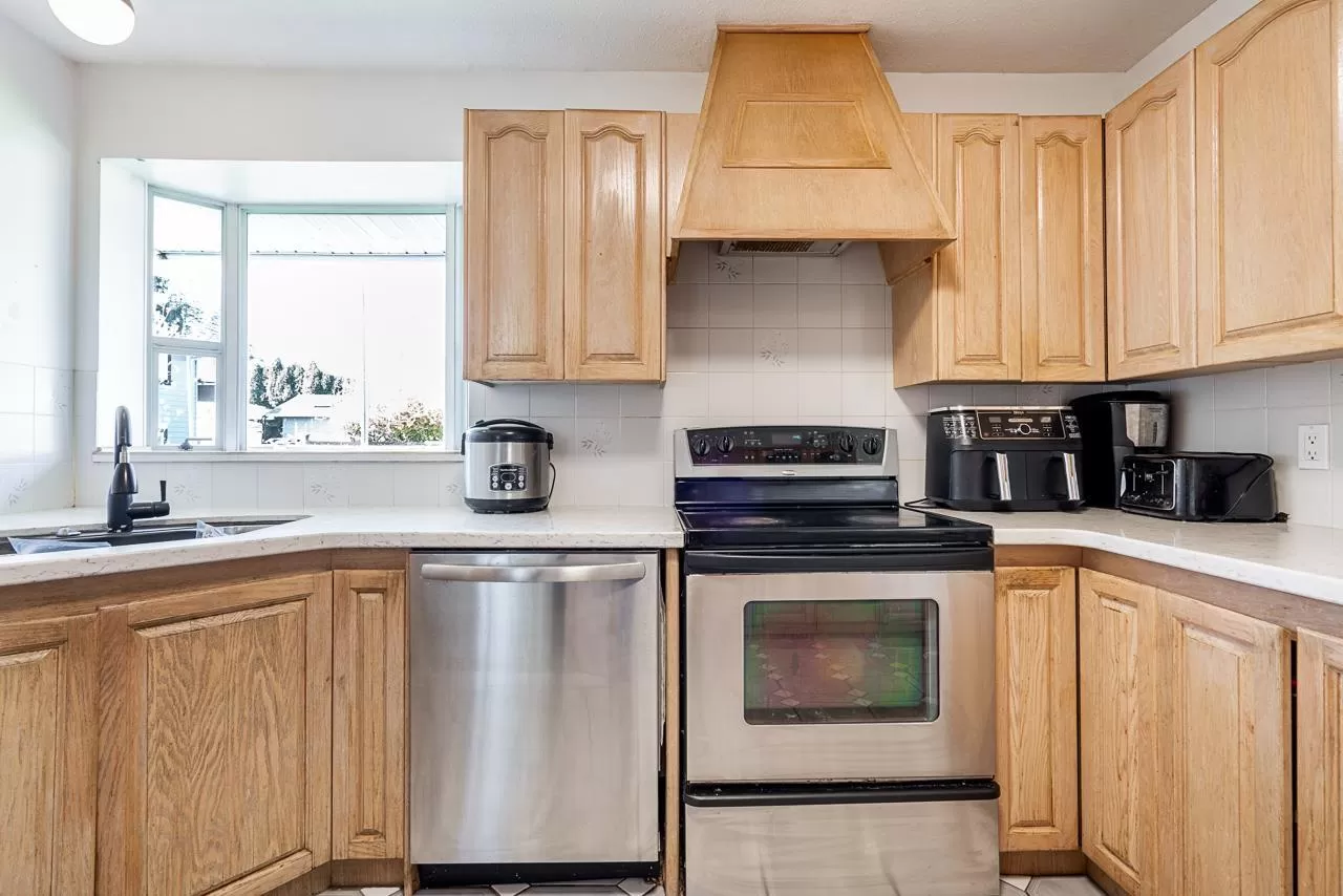 House for rent: 8867 116b Street, Delta, British Columbia V4C 5Z9