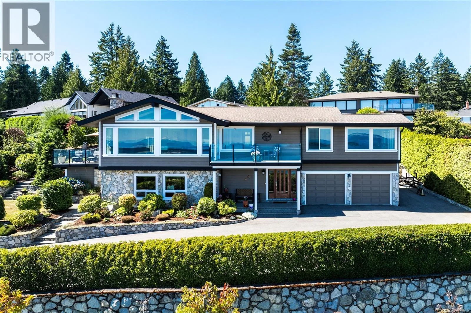 House for rent: 8874 Park Pacific Terr, North Saanich, British Columbia V8L 4S1