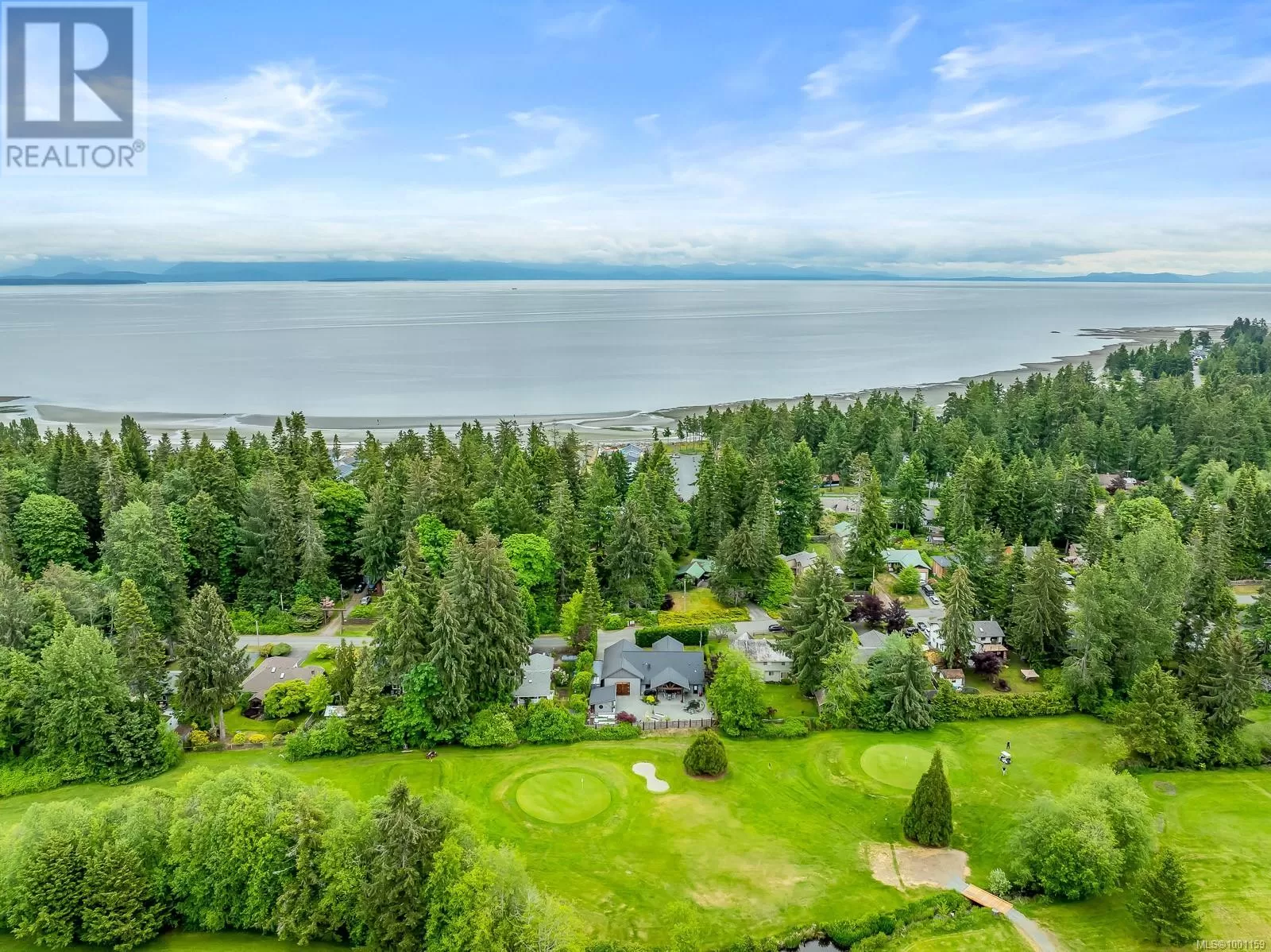 House for rent: 8899 Henderson Ave, Black Creek, British Columbia V9J 1A5