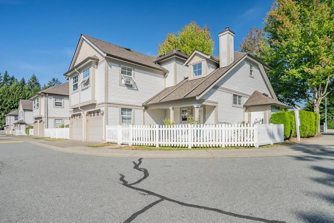 Row / Townhouse for rent: 89 16318 82 Avenue, Surrey, British Columbia V4N 0N9