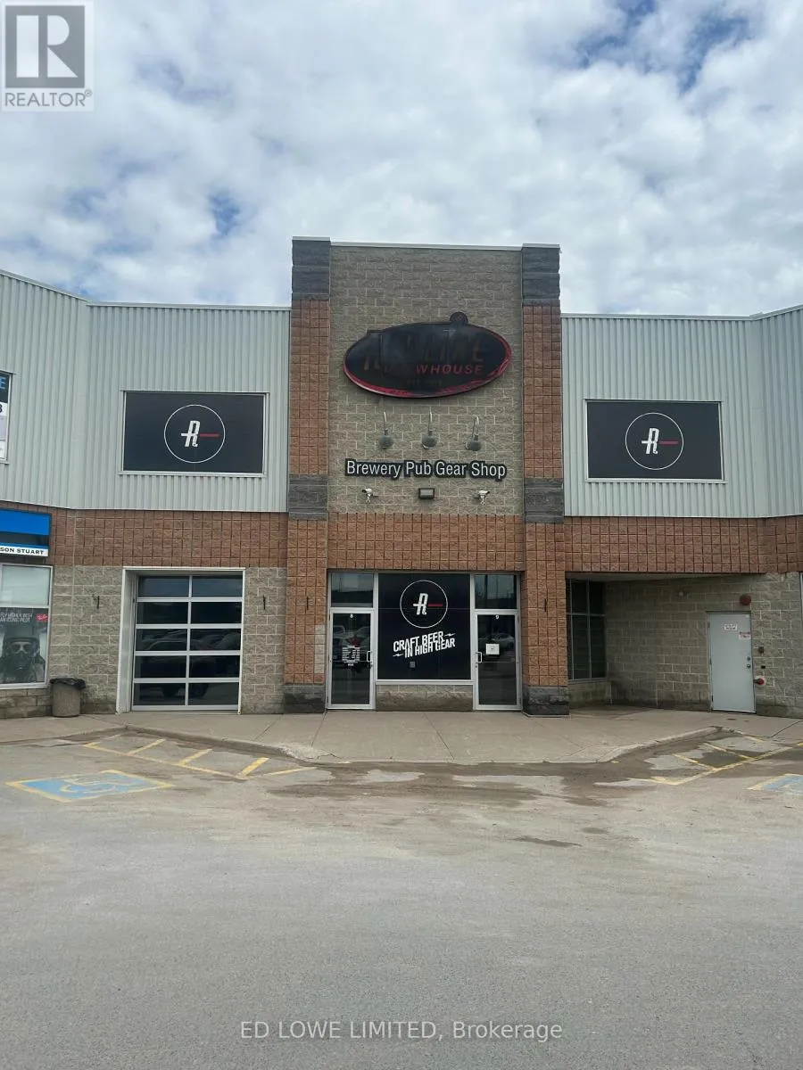 Multi-Tenant Industrial for rent: 8&9 - 431 Bayview Drive, Barrie, Ontario L4N 8Y2