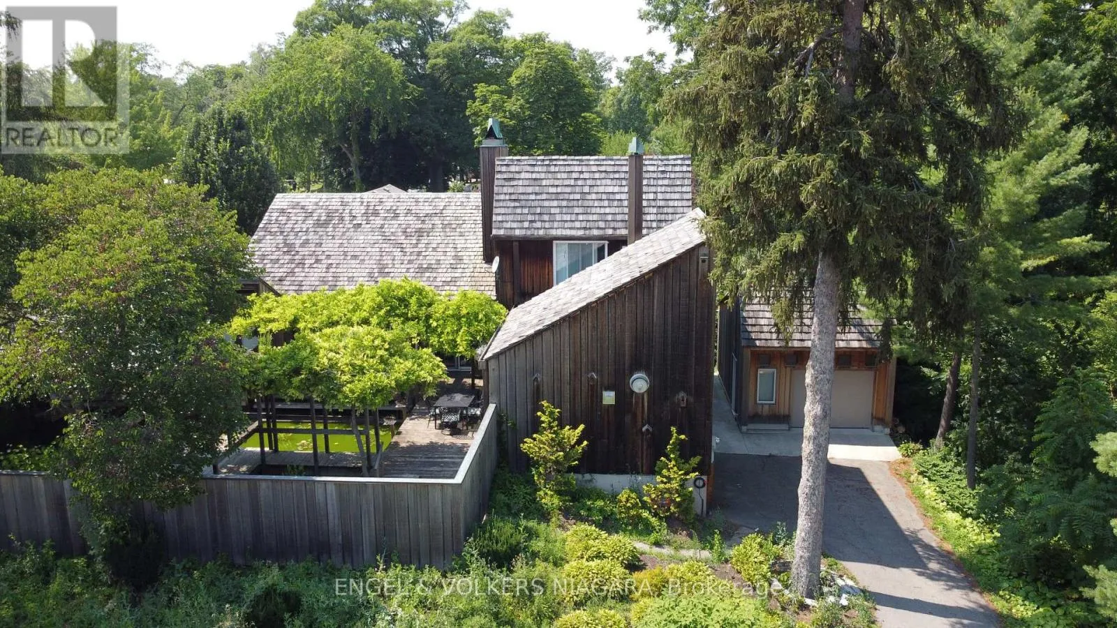 House for rent: 89 Byron Street, Niagara-on-the-Lake, Ontario L0S 1J0