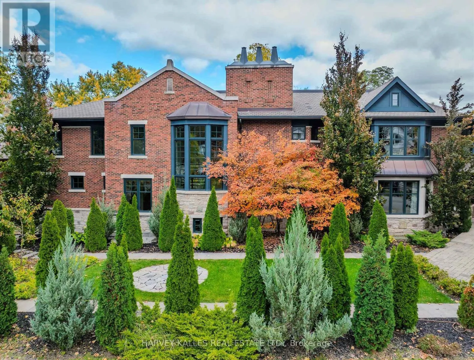 House for rent: 89 Kingsway Crescent, Toronto, Ontario M8X 2R8