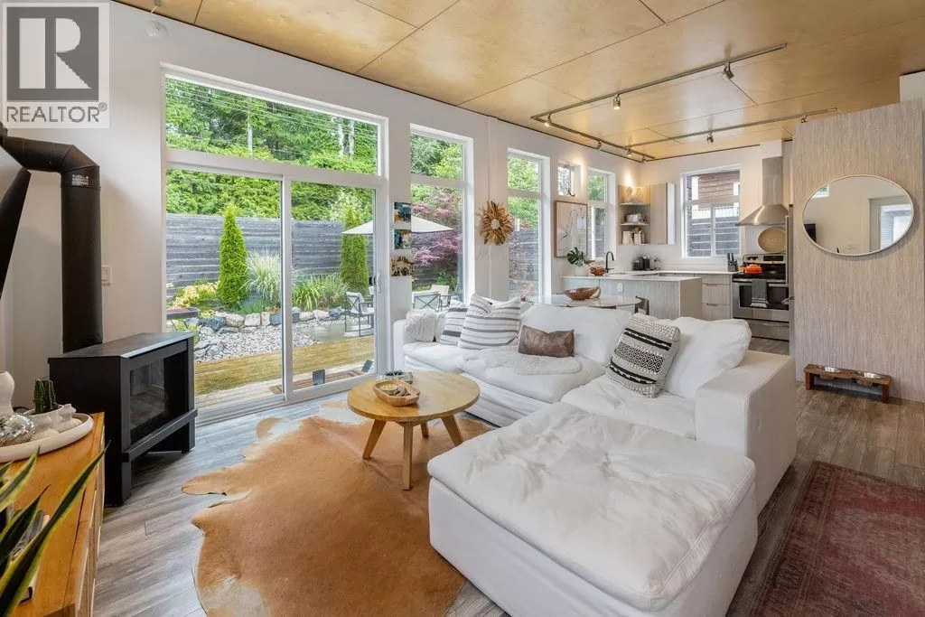 890 Trower Lane, Gibsons, British Columbia V0N 1V7