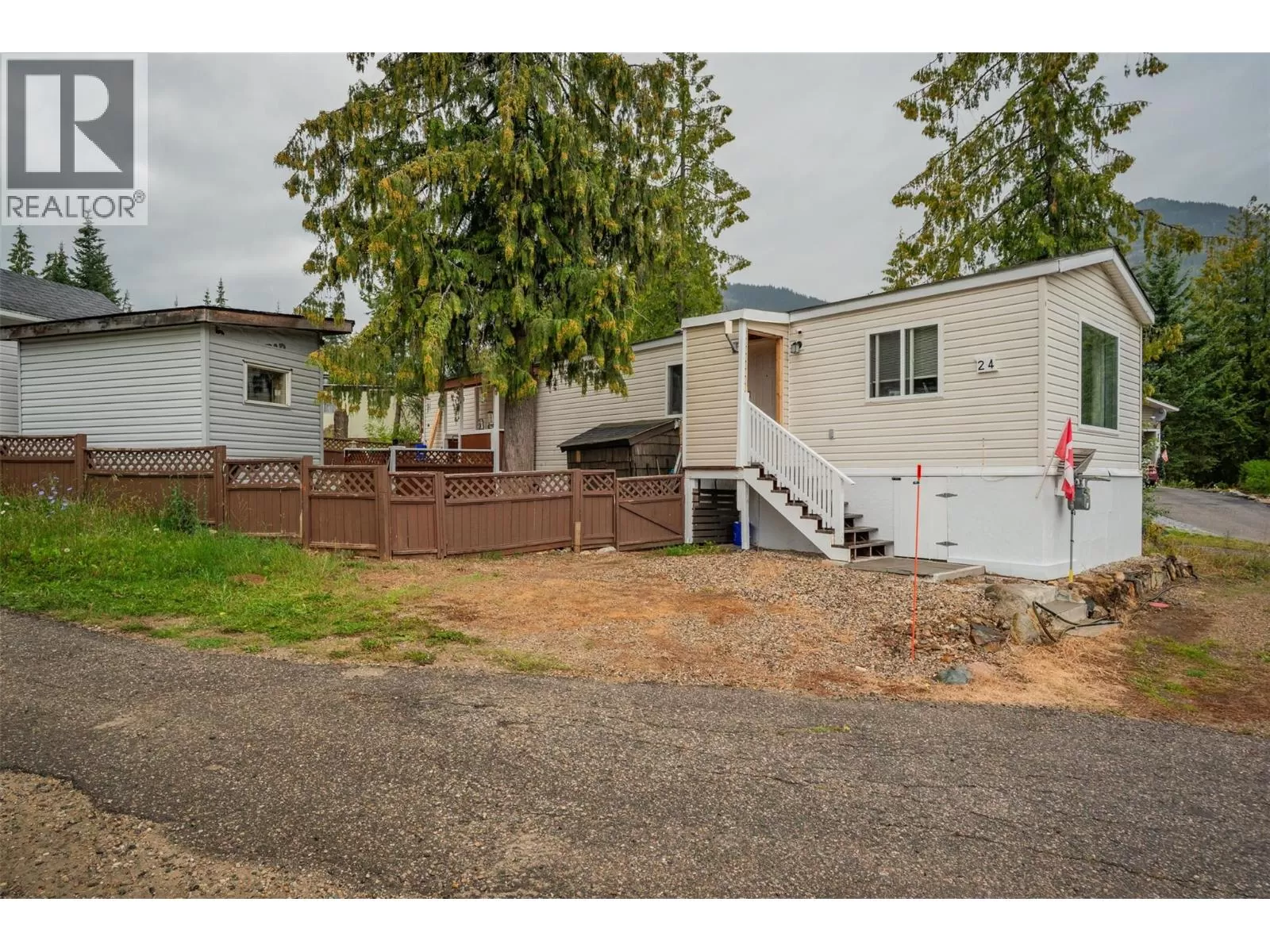 Manufactured Home for rent: 891 Monte Vista Drive Unit# 24, Rossland, British Columbia V0G 1Y0