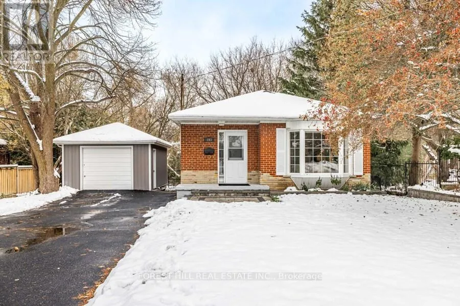 House for rent: 893 Srigley Street N, Newmarket, Ontario L3Y 1Y2