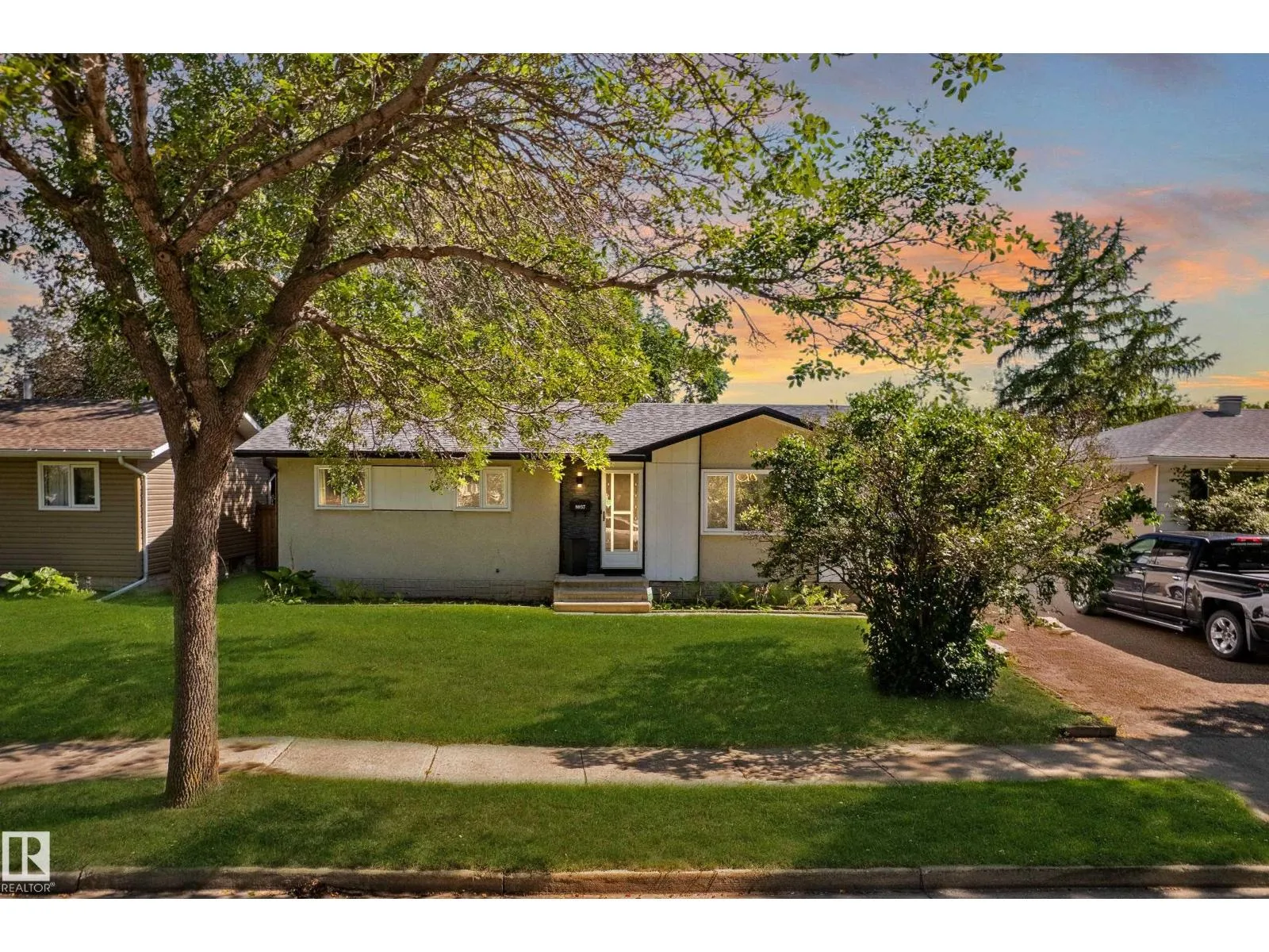 House for rent: 8937 92 Av, Fort Saskatchewan, Alberta T8L 1A3