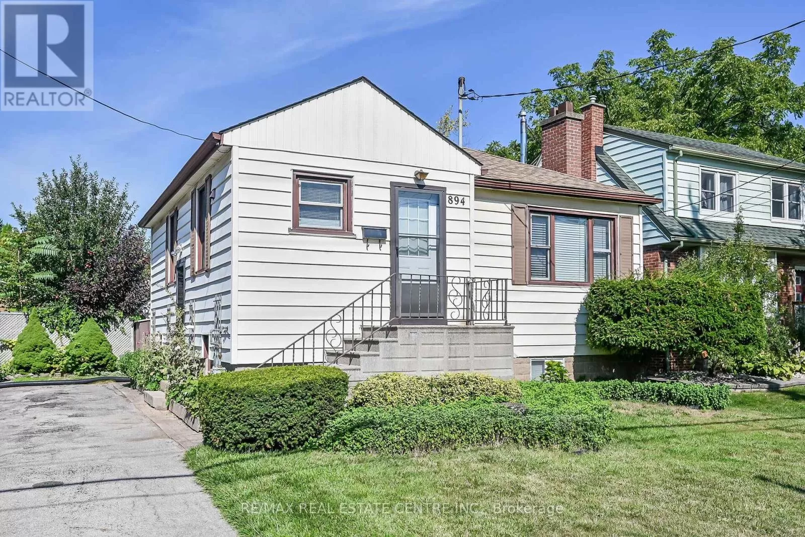 House for rent: 894 Garth Street, Hamilton, Ontario L9C 4K9