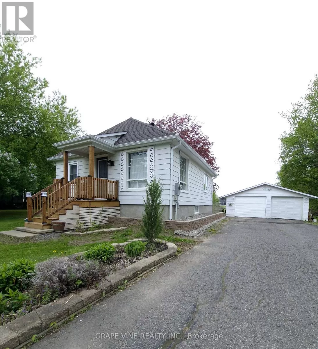 House for rent: 8942 Mitch Owens Road, Ottawa, Ontario K0A 1V0