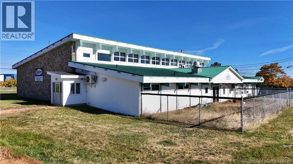 895 St Anne, Bathurst, New Brunswick E2A 2N5