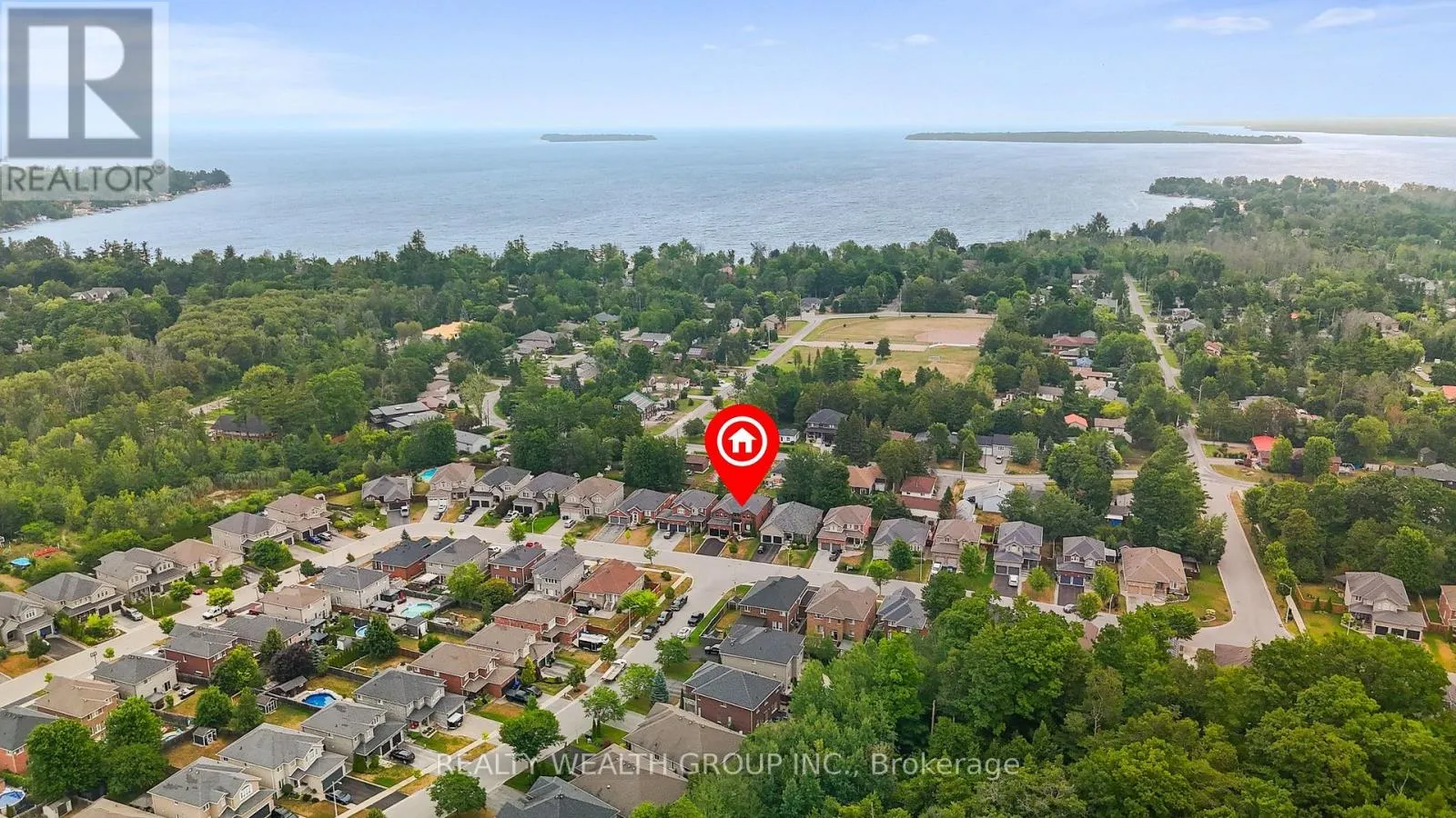 House for rent: 896 Booth Avenue, Innisfil, Ontario L9S 0A6