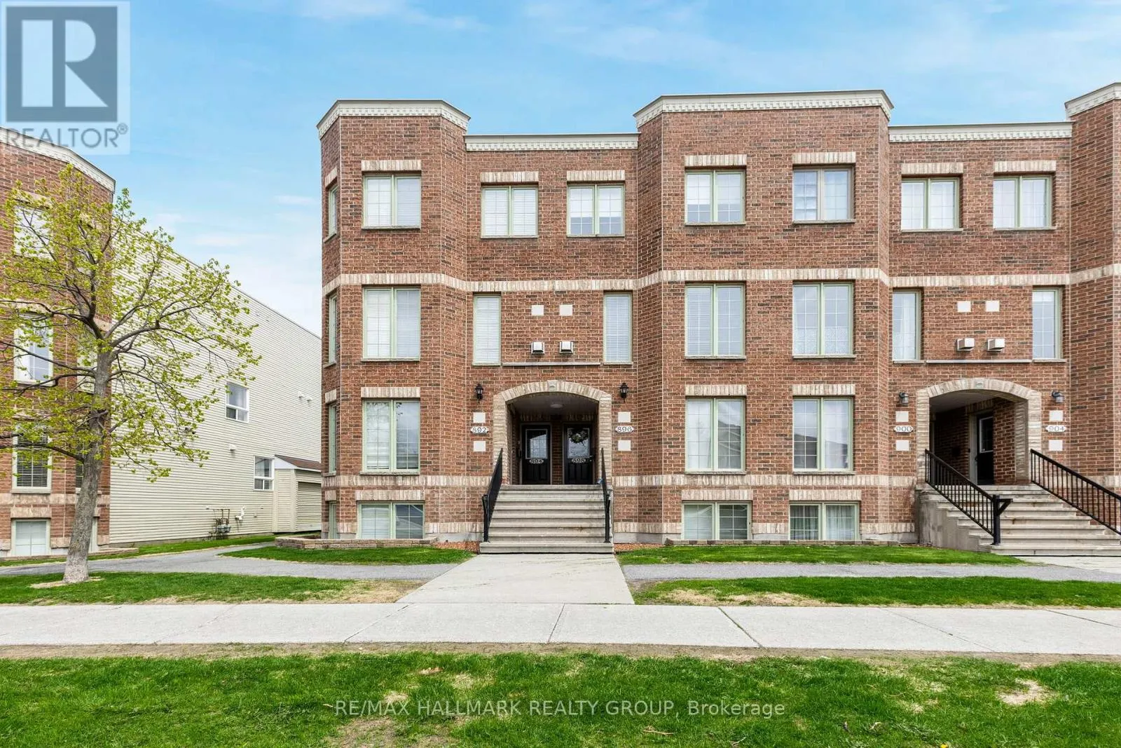 Row / Townhouse for rent: 896 Longfields Drive, Ottawa, Ontario K2J 5K6