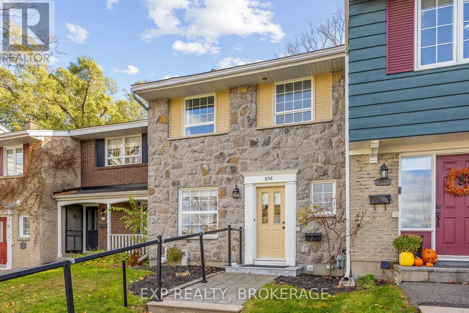 Row / Townhouse for rent: 896 Walkley Road, Ottawa, Ontario K1V 6R5