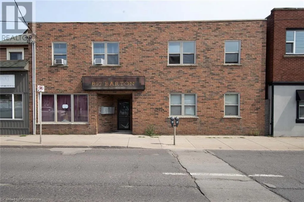 897 Barton Street E, Hamilton, Ontario L8L 3B8