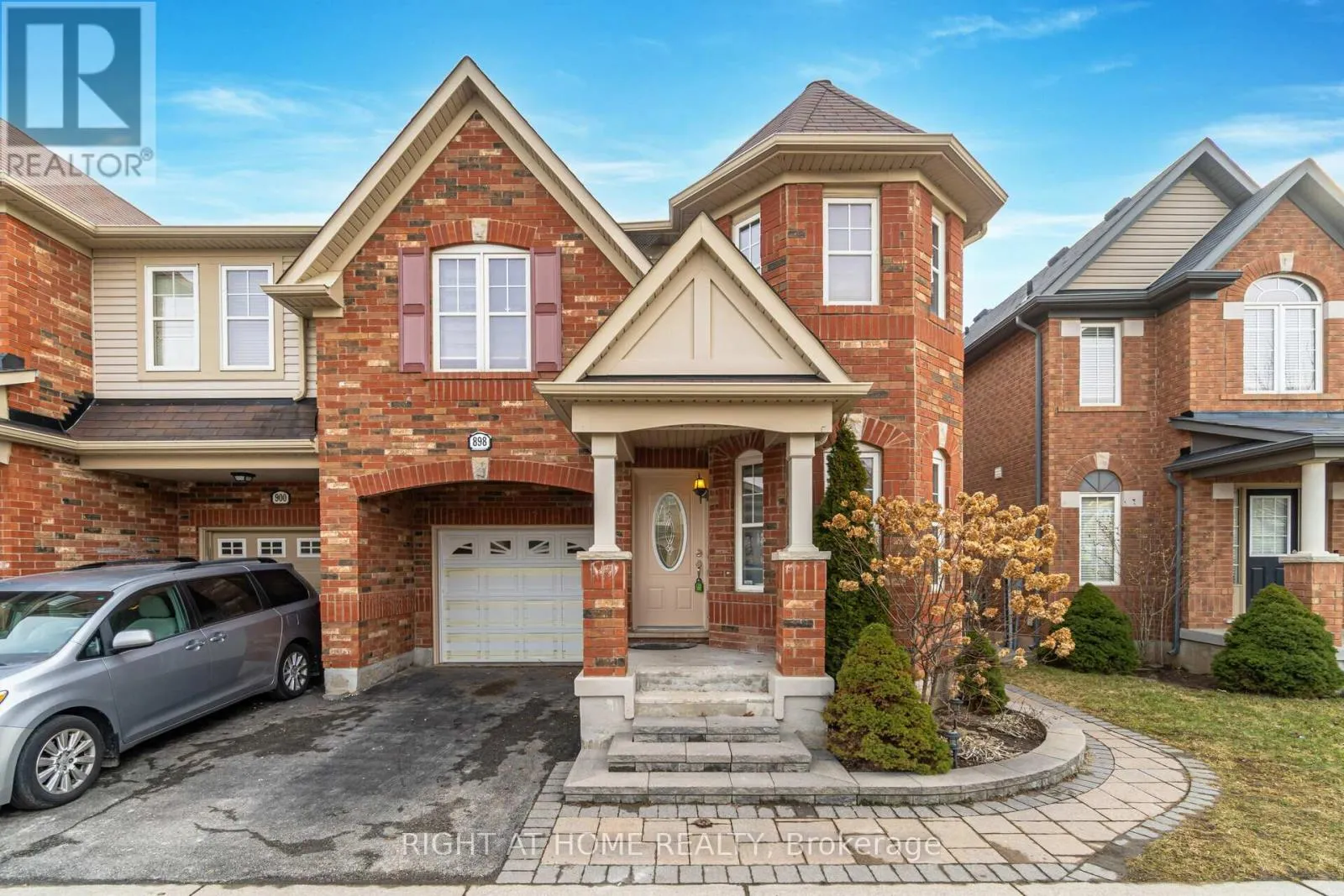 House for rent: 898 Philbrook Drive, Milton, Ontario L9T 5A5