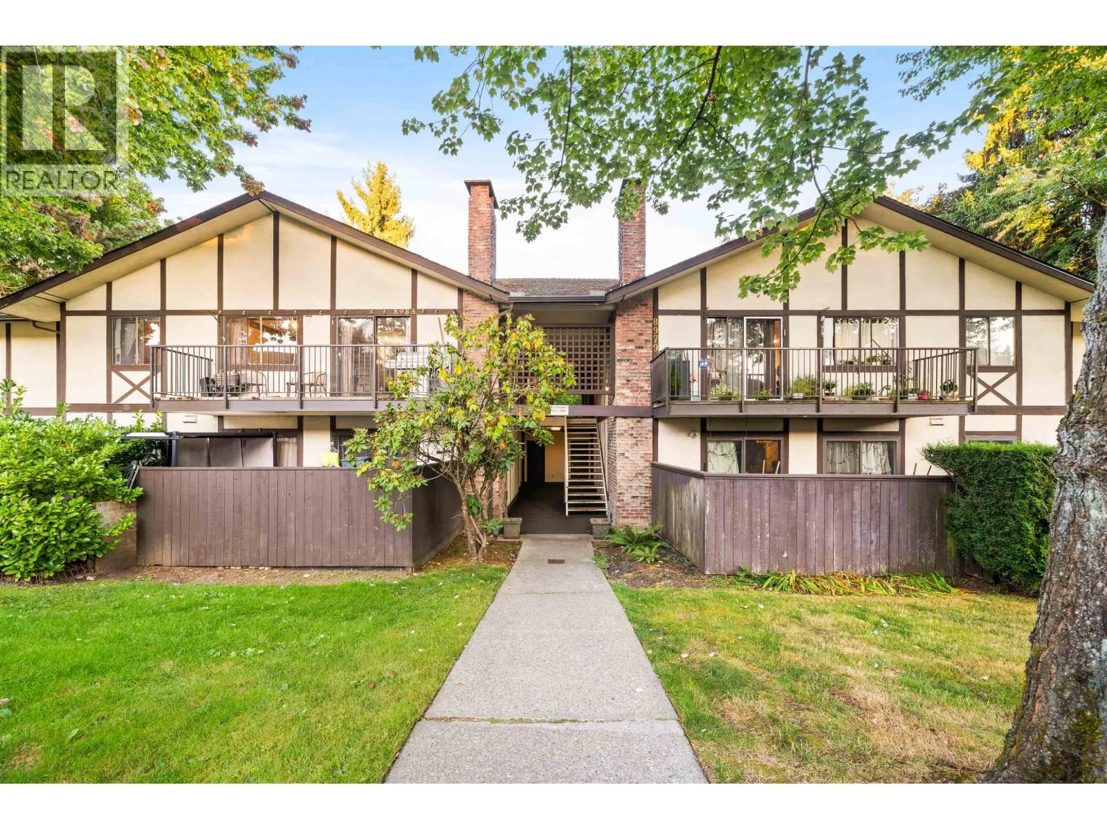 Row / Townhouse for rent: 8985 Horne Street, Burnaby, British Columbia V3N 4J8