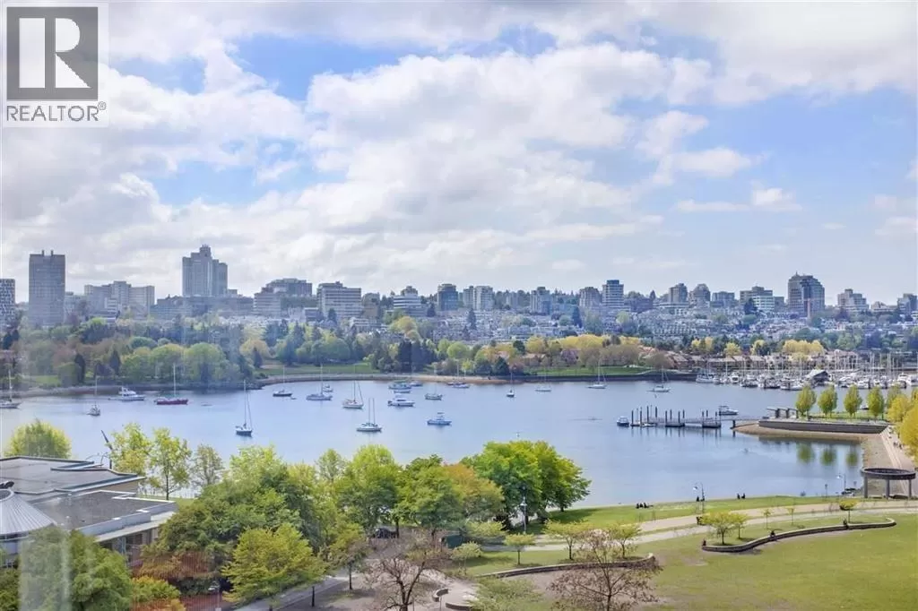 Apartment for rent: 8a 199 Drake Street, Vancouver, British Columbia V6Z 2T9