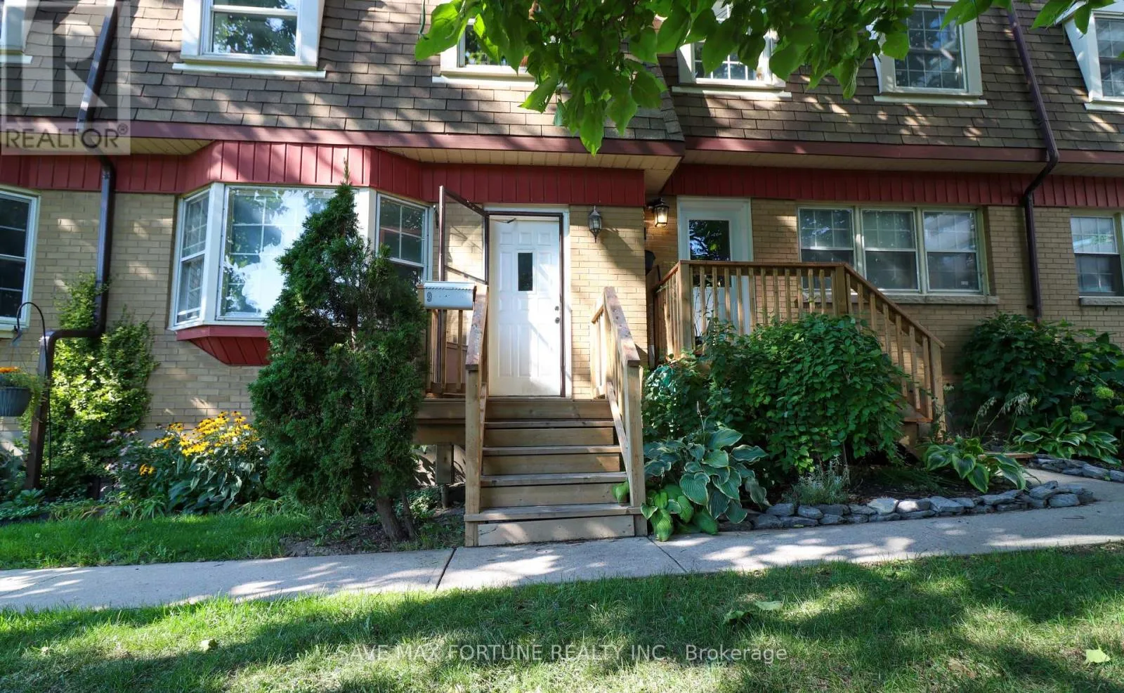 Row / Townhouse for rent: 9 - 116 Notch Hill Road, Kingston, Ontario K7M 2X1