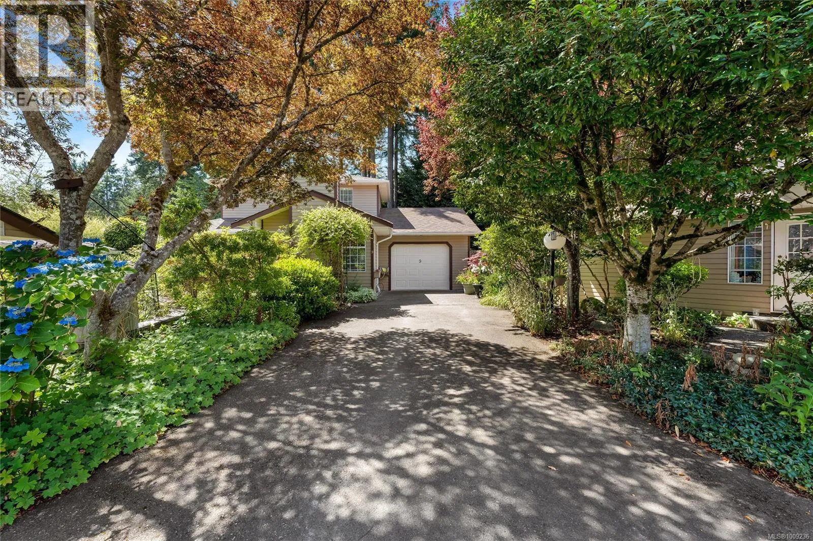 Row / Townhouse for rent: 9 124 Valhalla Rd, Salt Spring, British Columbia V8K 2V1