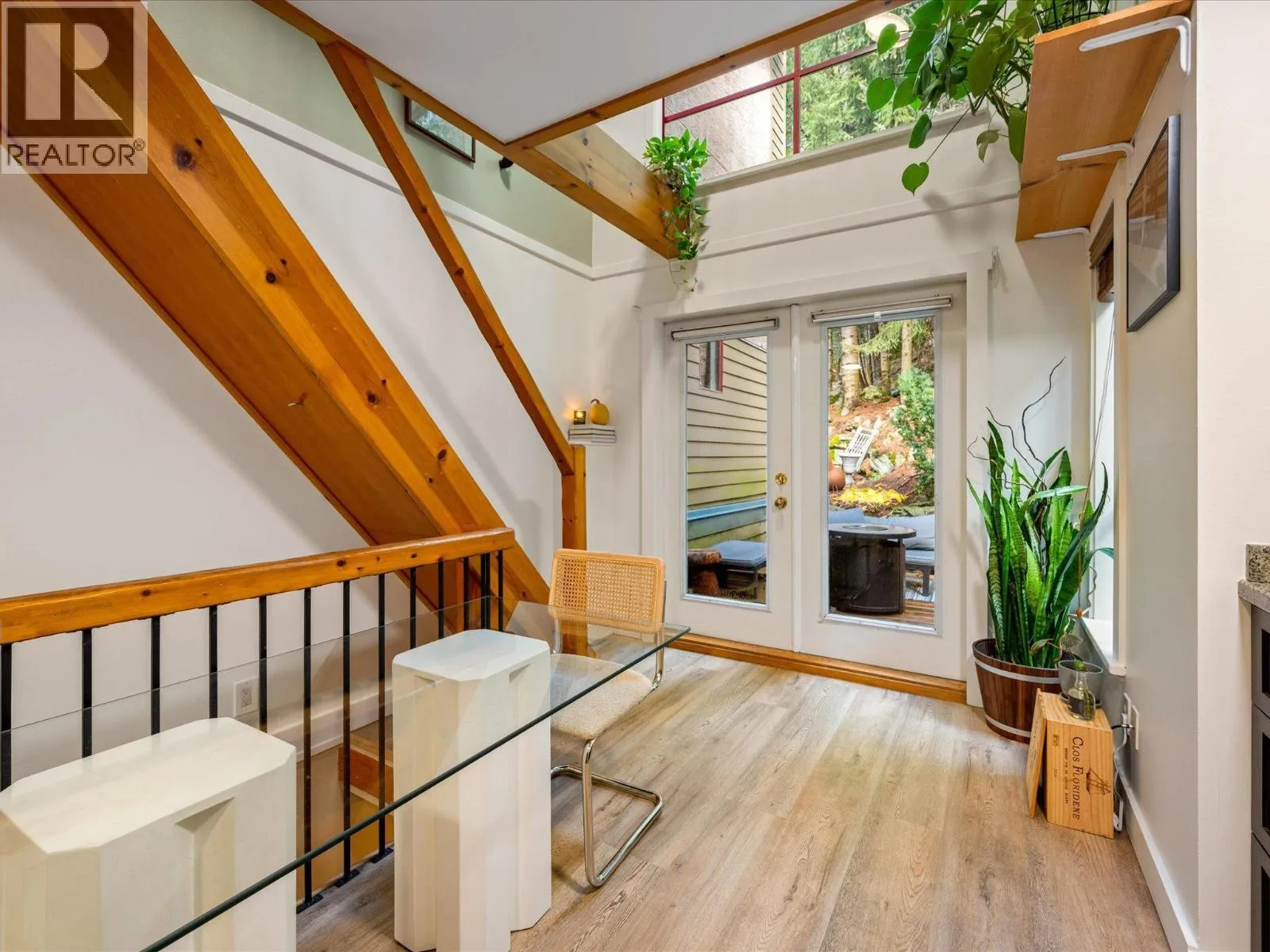 Apartment for rent: 9 2101 Whistler Road, Whistler, British Columbia V8E 0R3