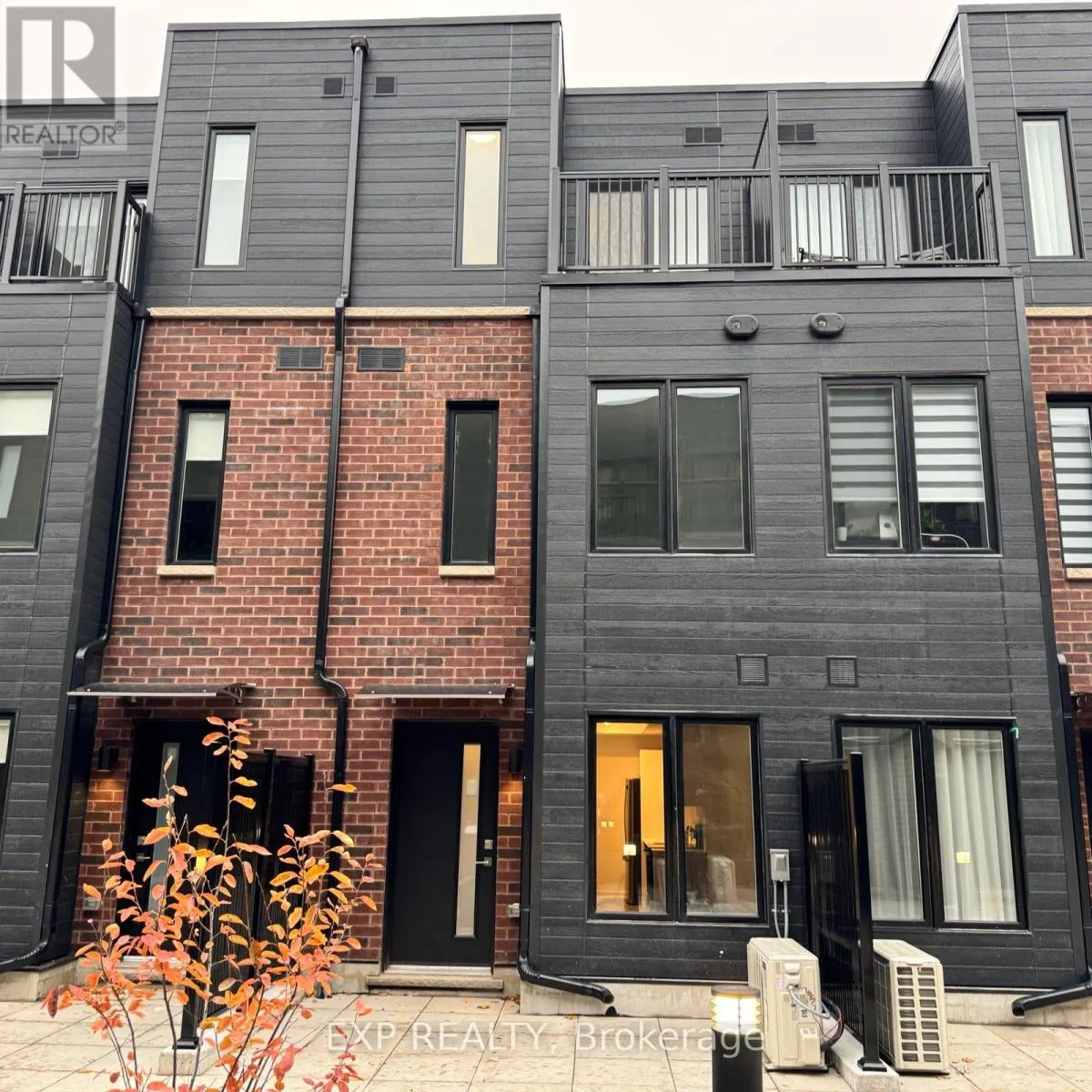 Row / Townhouse for rent: 9 - 3069 Pharmacy Avenue, Toronto, Ontario M1W 2H1