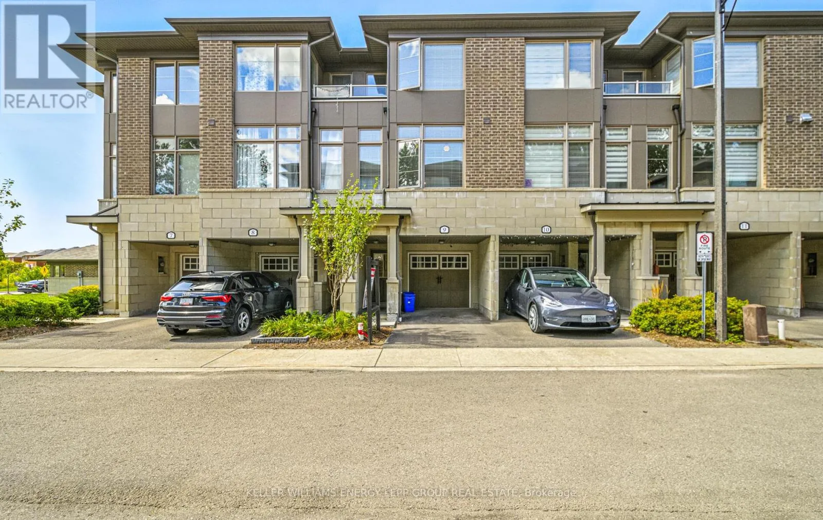 Row / Townhouse for rent: 9 - 384 Arctic Red Drive, Oshawa, Ontario L1L 0M5