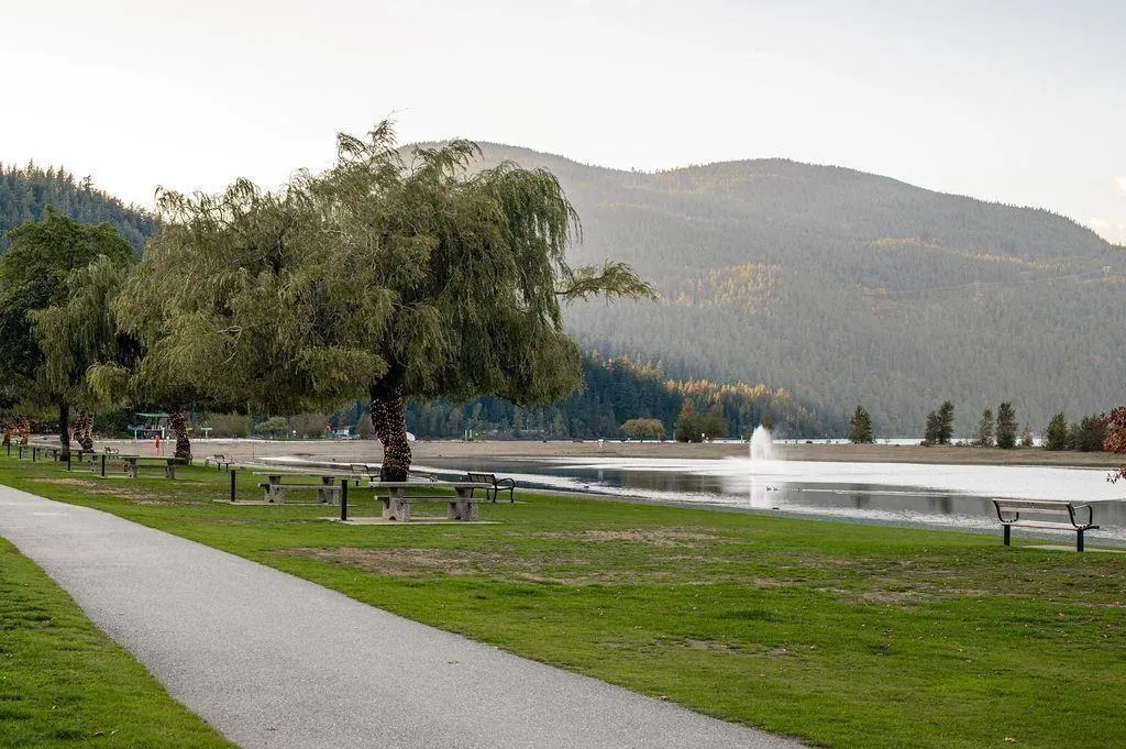 Apartment for rent: 9 450 Esplanade Avenue|harrison Hot Springs, Harrison Hot Springs, British Columbia V0M 1K0