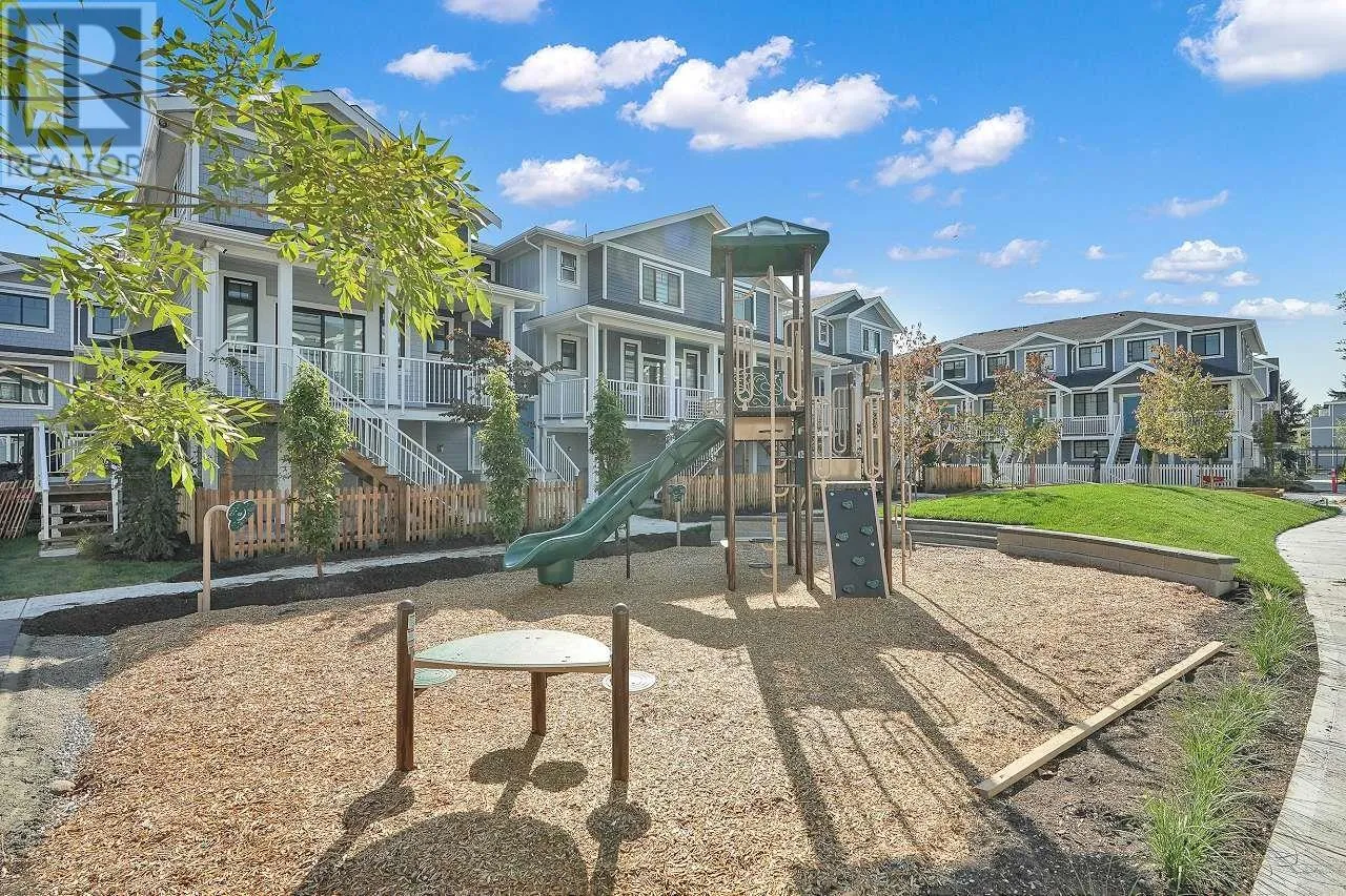 Row / Townhouse for rent: 9 769 Ota Avenue, New Westminster, British Columbia V3M 0M7