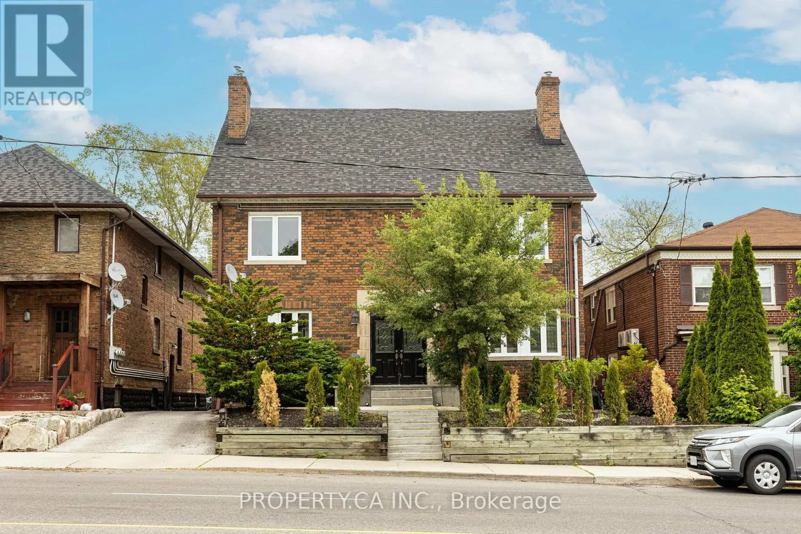 Other for rent: 9 - 963 Avenue Road, Toronto, Ontario M5P 2K9