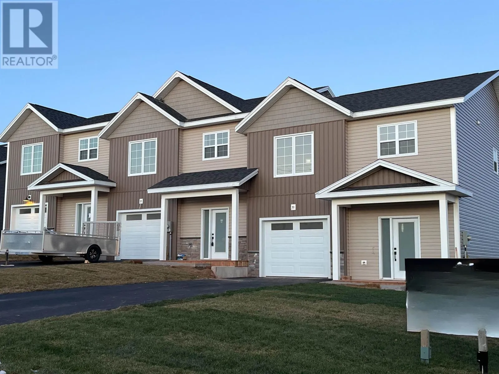 Row / Townhouse for rent: 9 Anne Avenue, Charlottetown, Prince Edward Island C1C 0X1