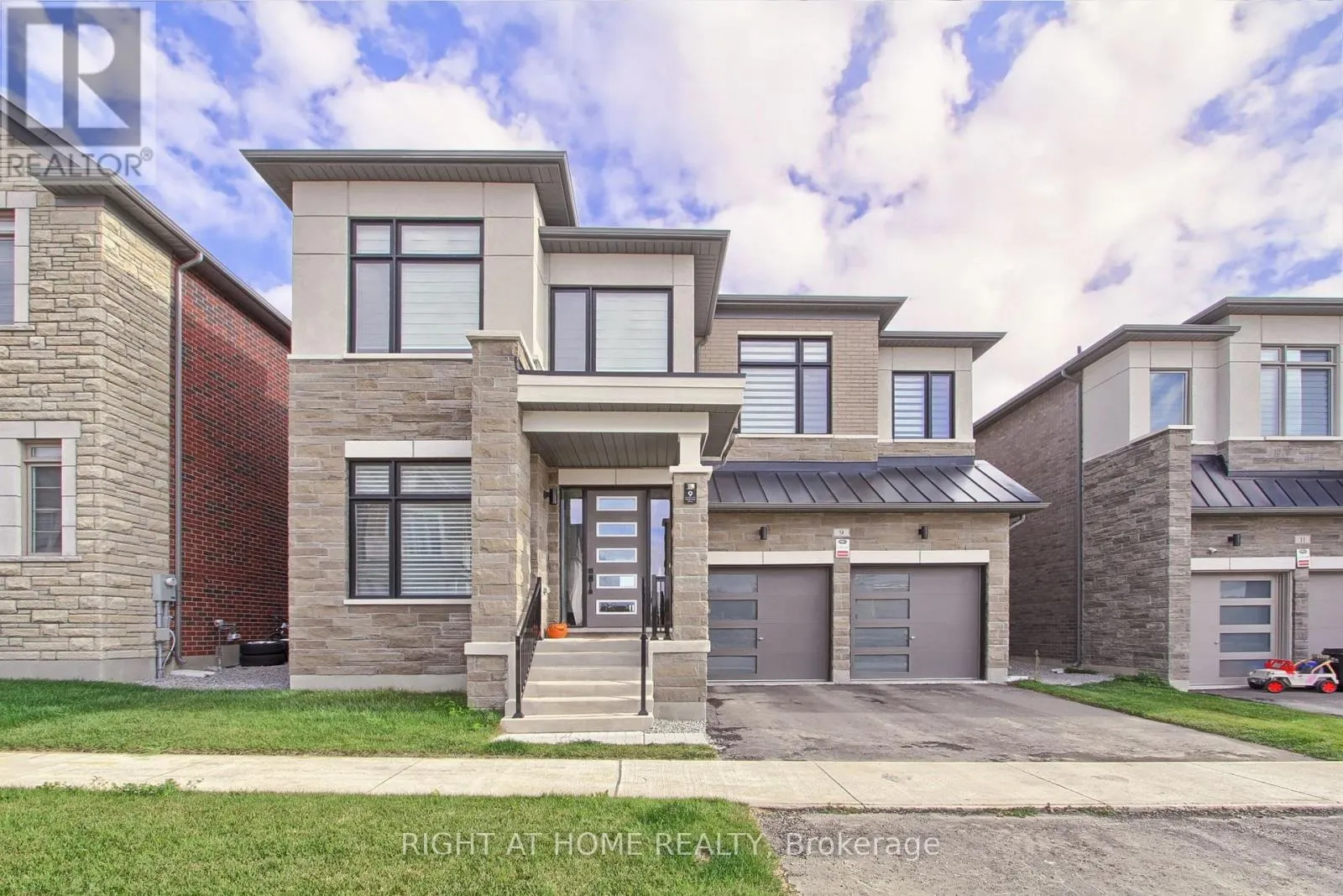 House for rent: 9 Backhouse Drive, Richmond Hill, Ontario L4E 1M8