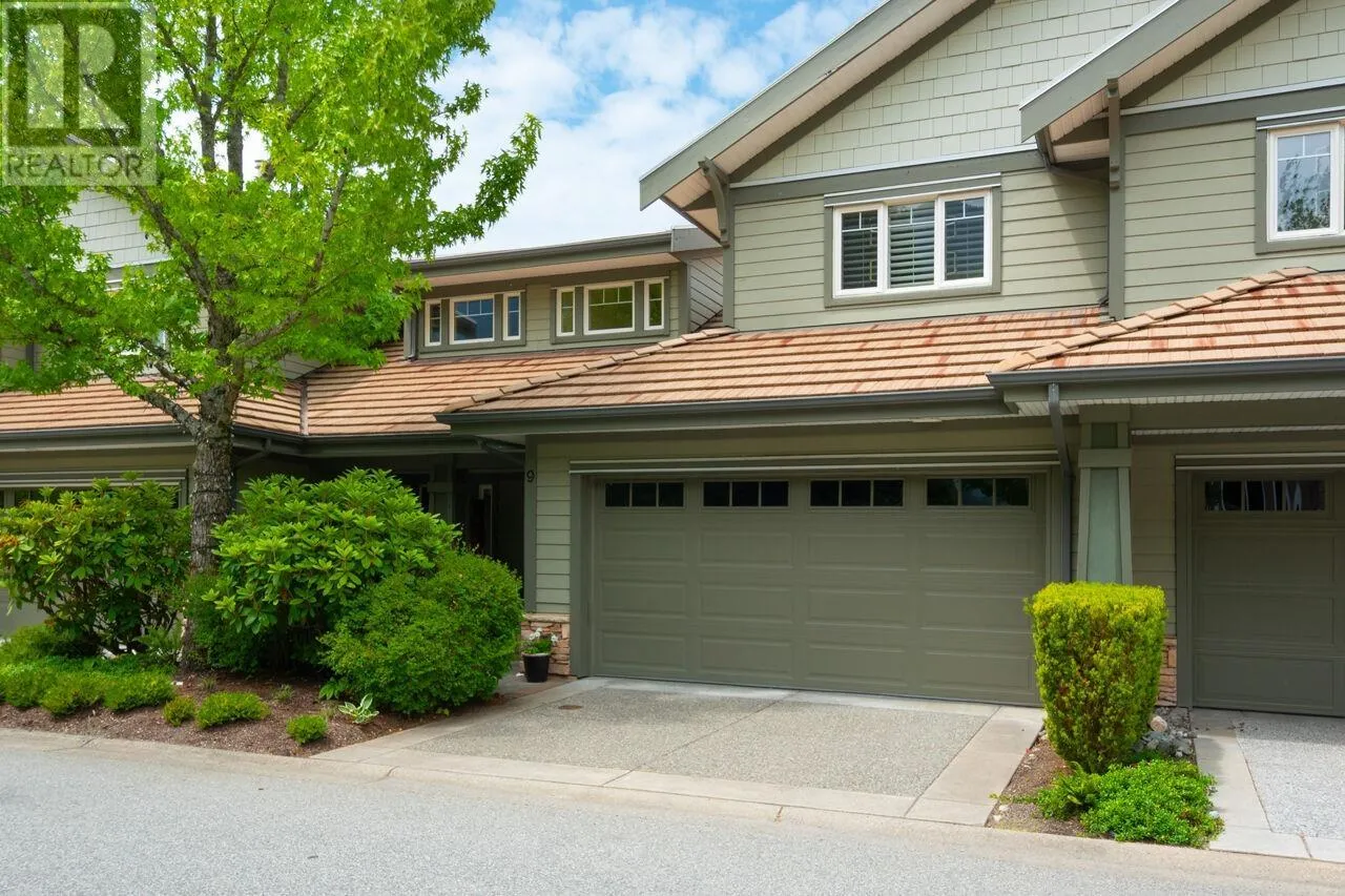 Row / Townhouse for rent: 9 Beach Drive, Furry Creek, British Columbia V8B 1A2