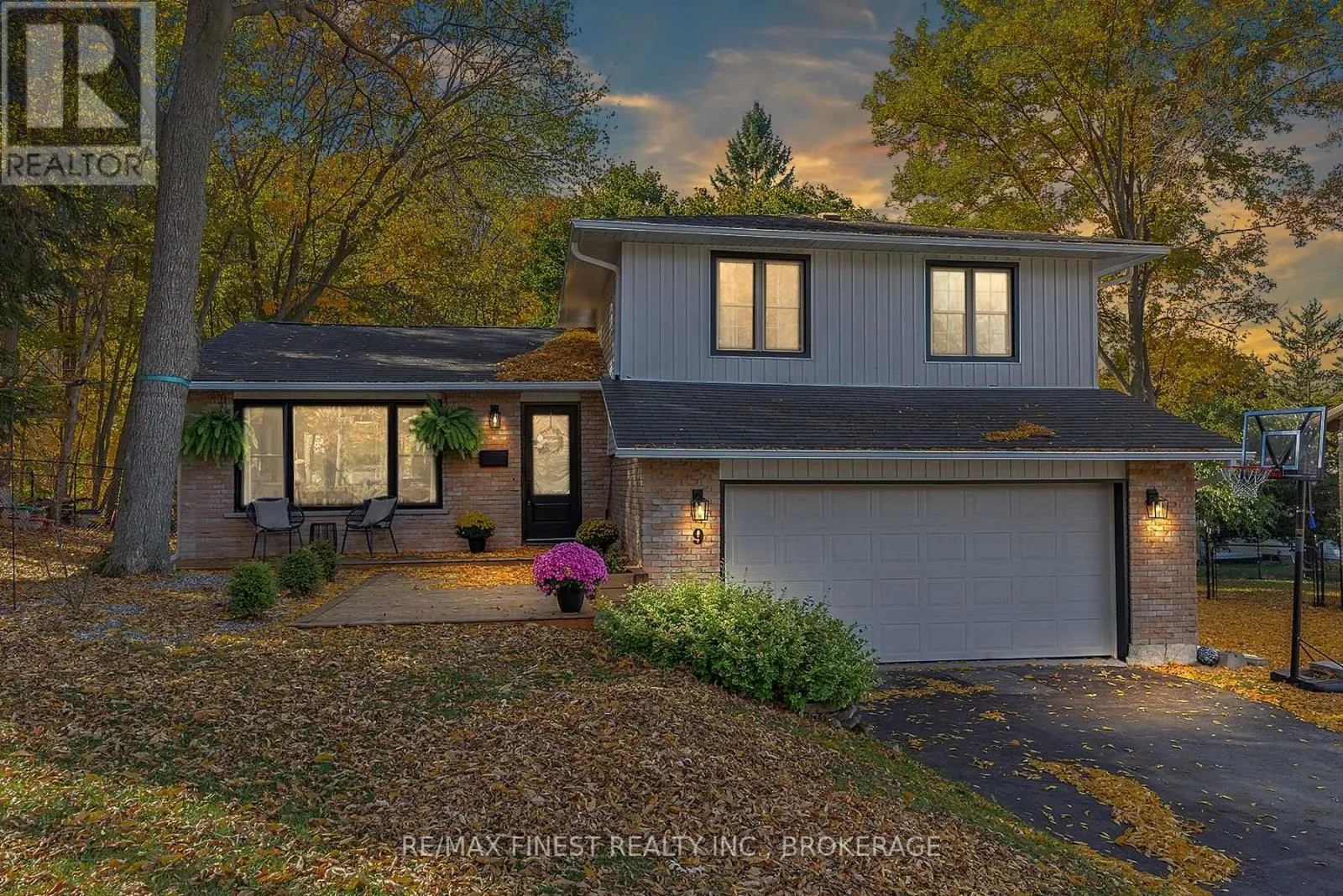 House for rent: 9 Beagle Court, Kingston, Ontario K7M 6V7