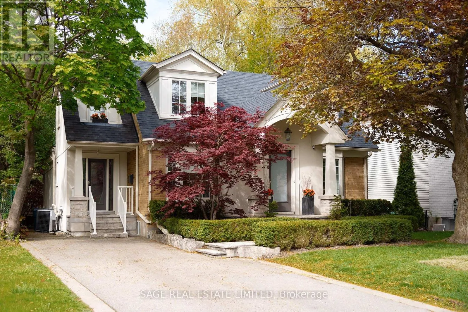 House for rent: 9 Canfield Place, Toronto, Ontario M3B 2V5